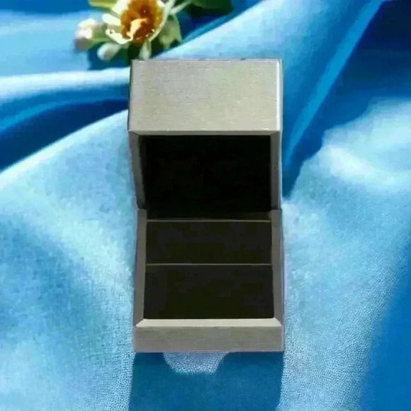 🆕️Moissanite Flower Adjustable Ring Platinum Plated S925 Silver Certified 1CT - Picture 11 of 17